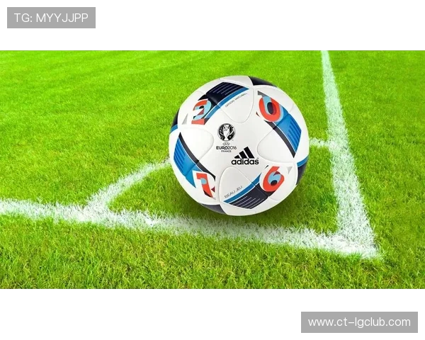 在哪里搜足球壁纸啊全方位指南助你轻松找到精选背景图资源推荐攻